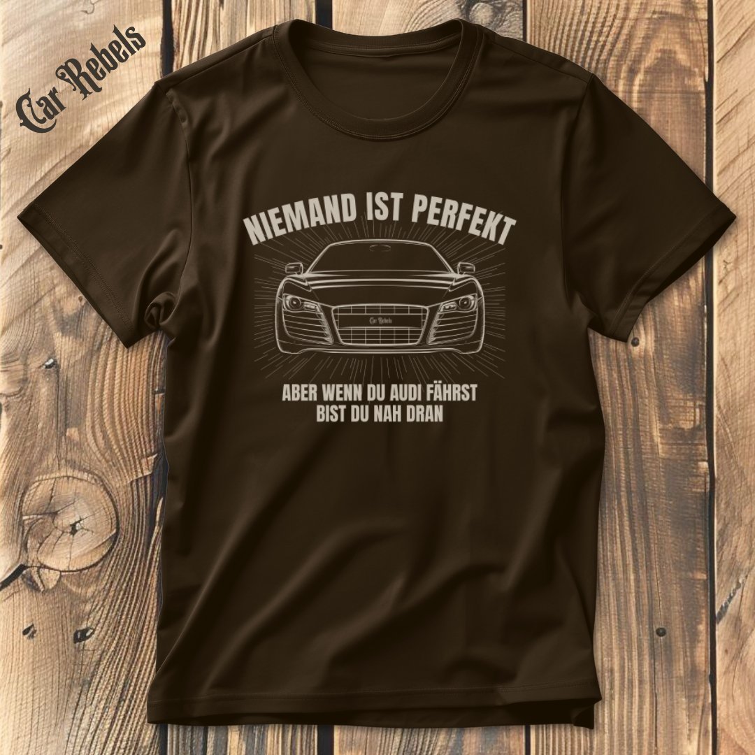 Niemand ist perfekt Audi R8 42 T-Shirt - Car Rebels