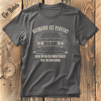 Niemand ist perfekt BMW Classic e30 T-Shirt - Car Rebels