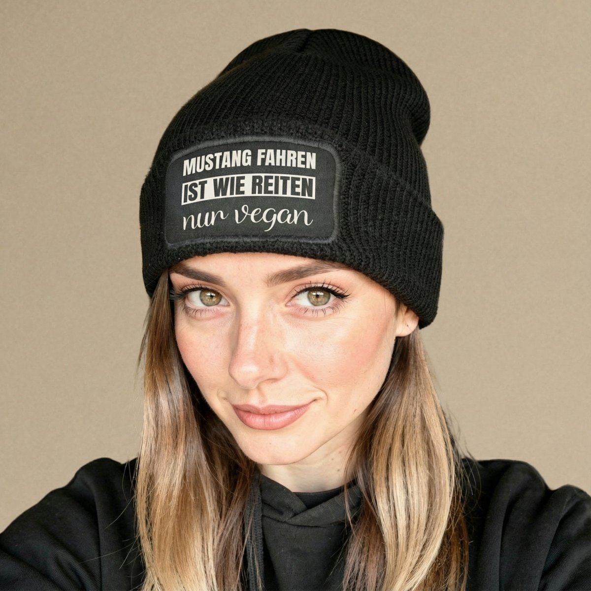 Veganer Mustang Beanie - Car Rebels